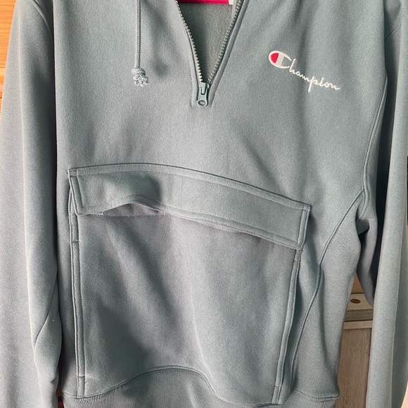 champion sweatshirt - Picture 2 of 2